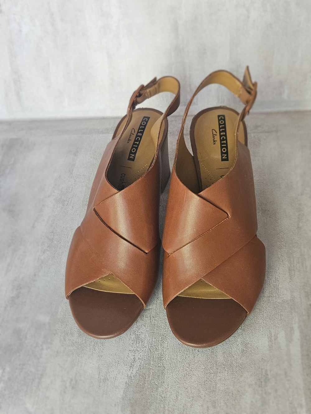 Clarks Collection Women’s Deva Janie Tan Leather Block Heel Sandals Size US 9 M - Picture 12 of 13